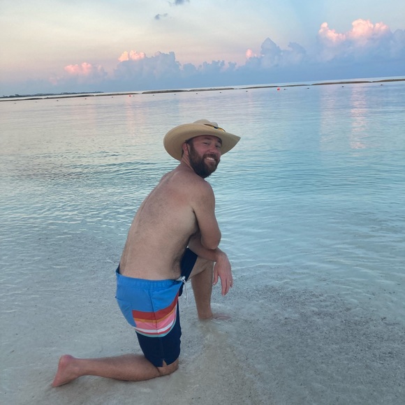 Meet your Posher, Brian - Picture 4 of 7